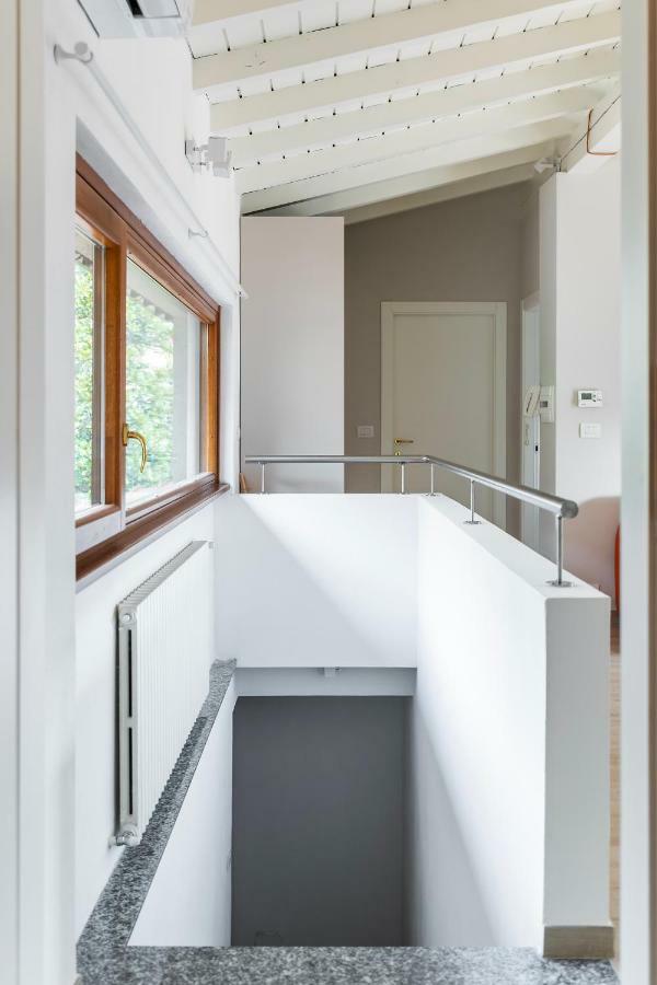 Mansarda I Cipressi Apartment Лено Екстериор снимка