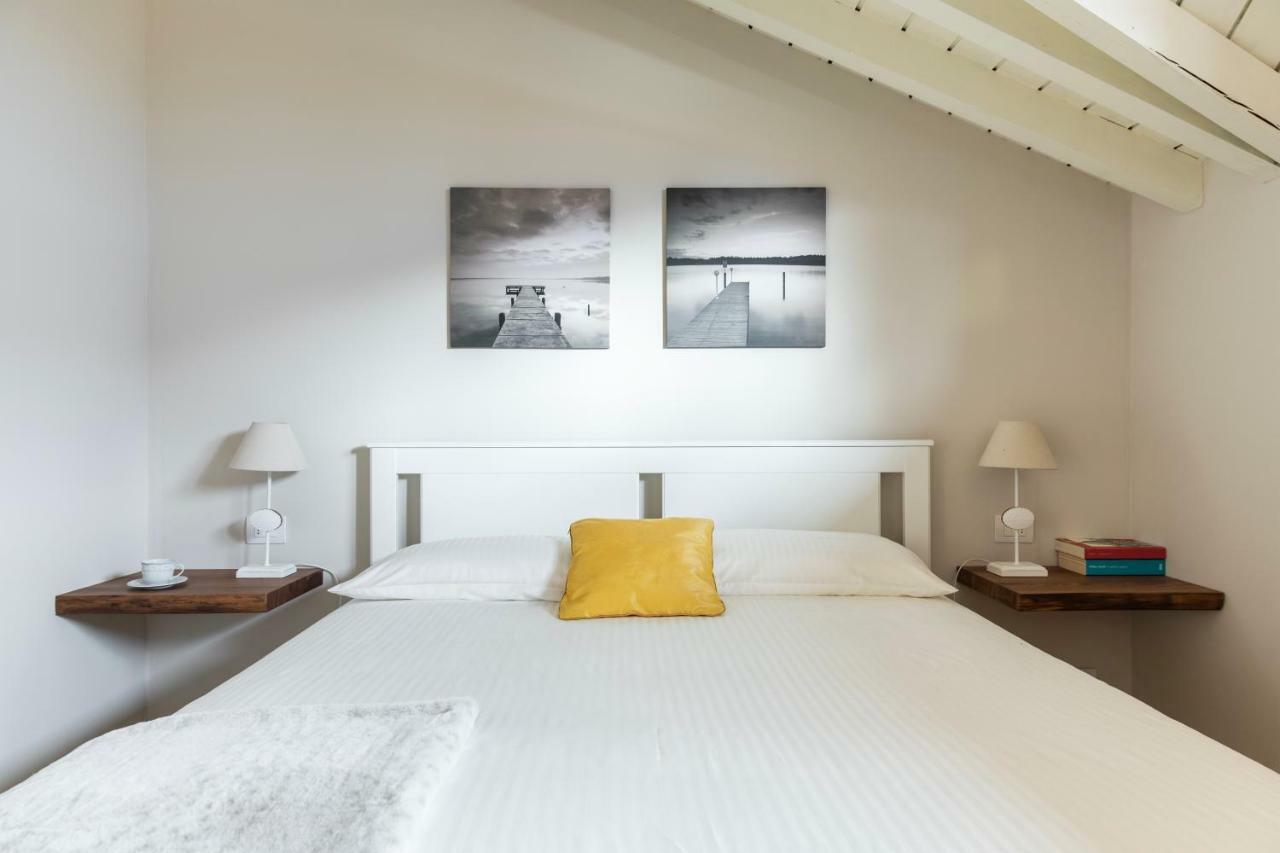 Mansarda I Cipressi Apartment Лено Екстериор снимка